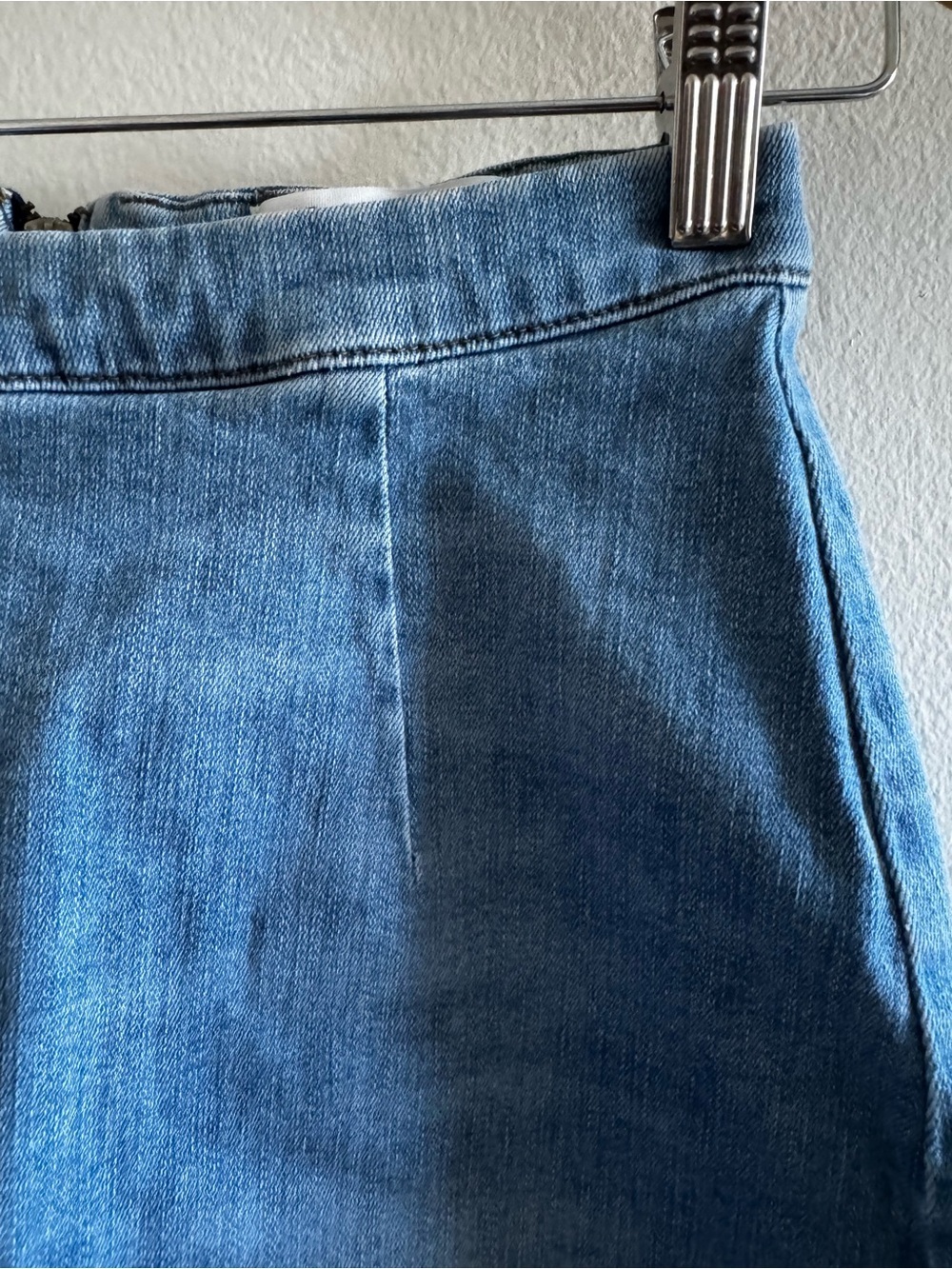 Reformation Evie Barbados Denim Raw Hem Mini Skirt size 27 - Picture 7 of 10